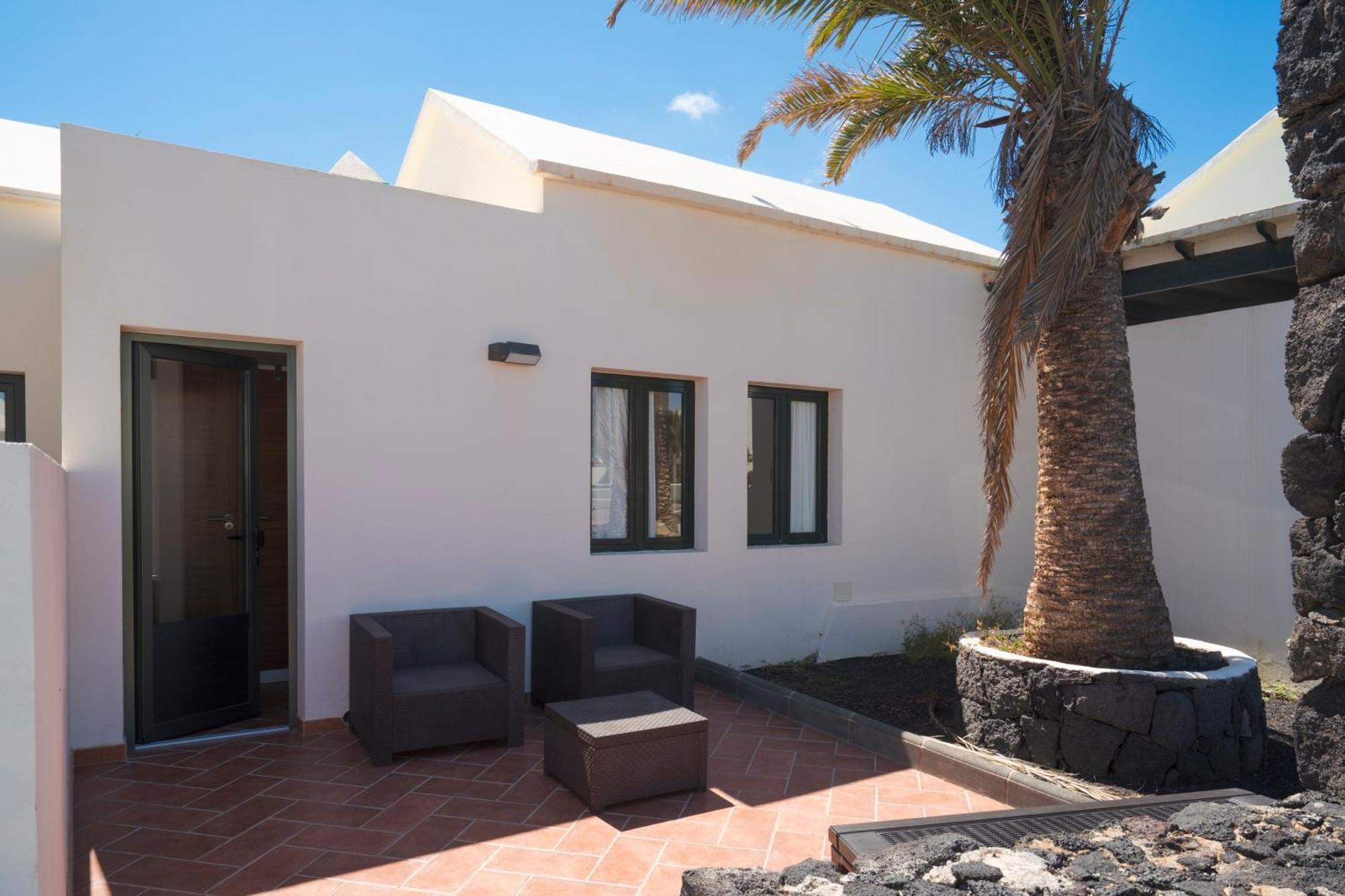 Lanzahost Casa Sunny Seafront Βίλα Costa Teguise Εξωτερικό φωτογραφία